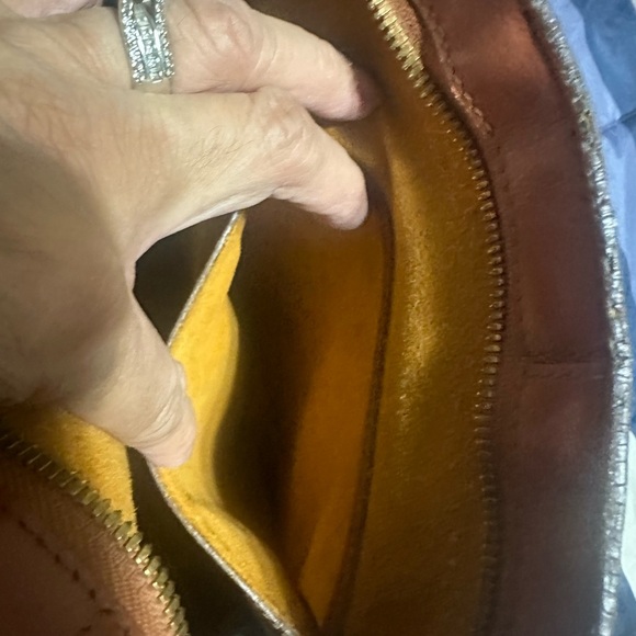 LV EPI Cognac - Picture 10 of 11